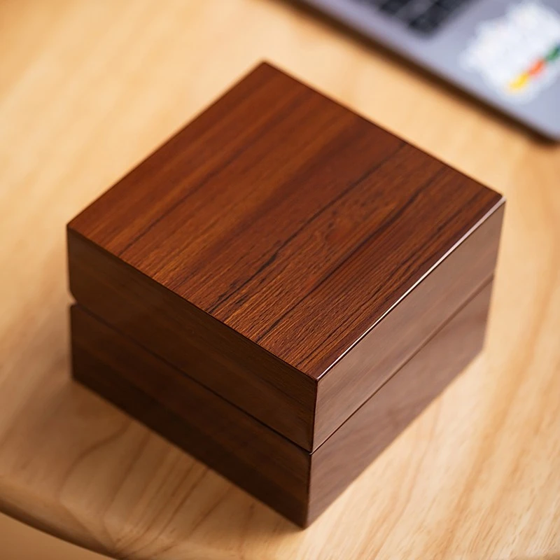 Watch case
